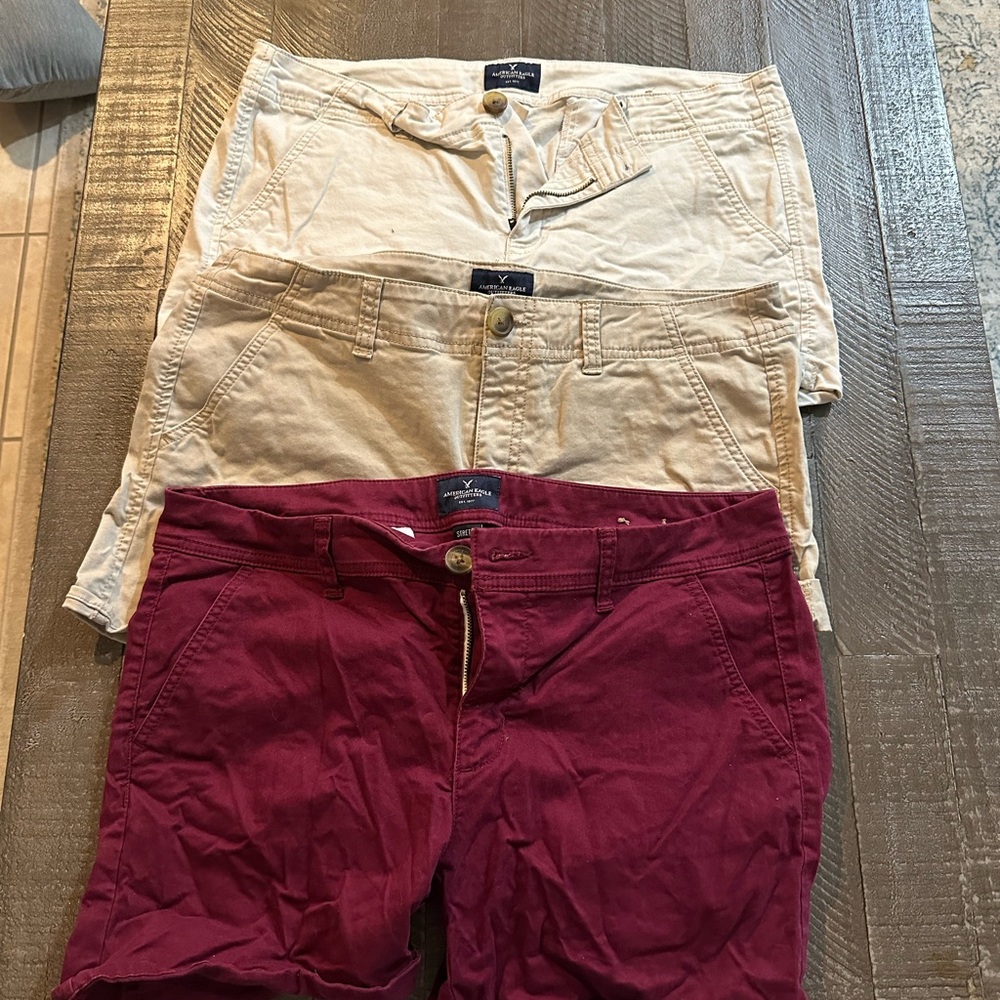 Lot of 3- American Eagle Outfitters Cream/tan and Red Shorts